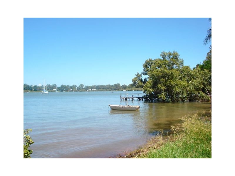 52 Melaleuca Drive, Lamb Island QLD 4184