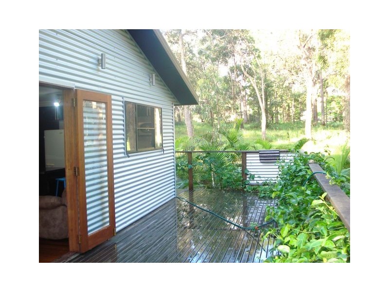 19 Nectar St, Lamb Island QLD 4184