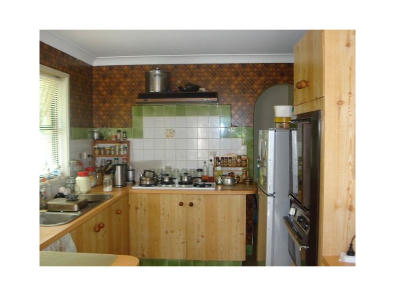 21 Leonie Crescent, Lamb Island QLD 4184
