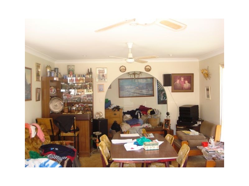 21 Leonie Crescent, Lamb Island QLD 4184
