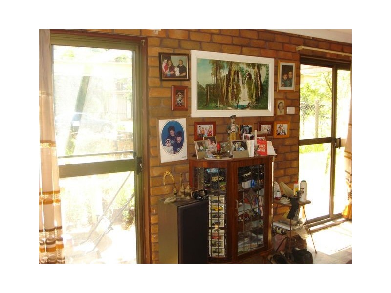21 Leonie Crescent, Lamb Island QLD 4184