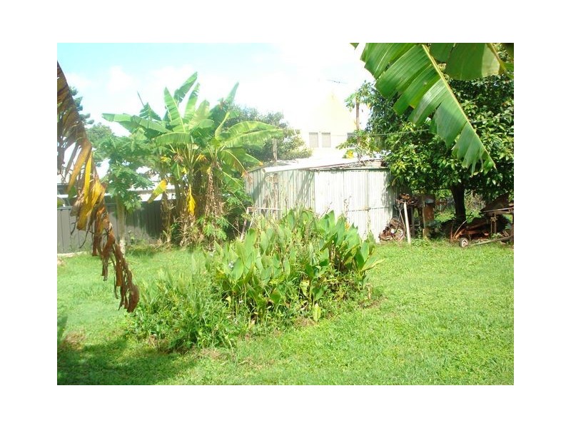 21 Leonie Crescent, Lamb Island QLD 4184