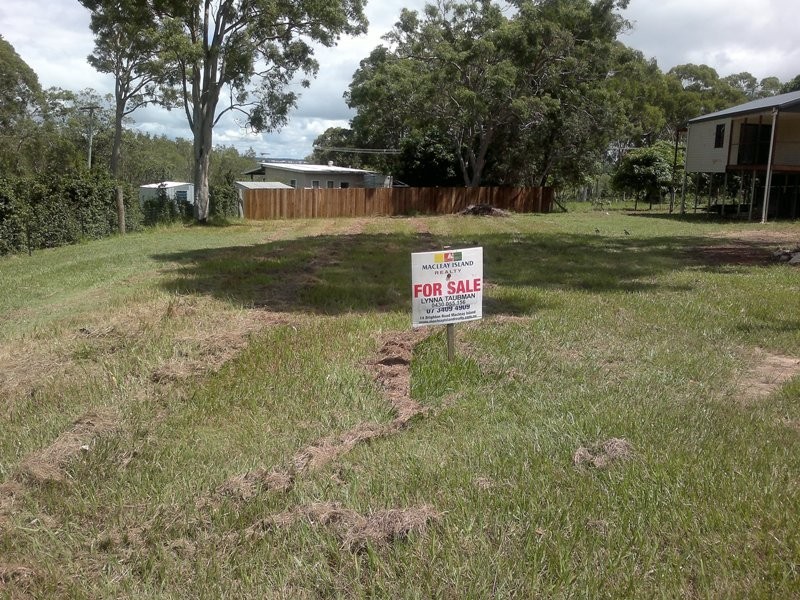 17 Alexander Street, Macleay Island QLD 4184