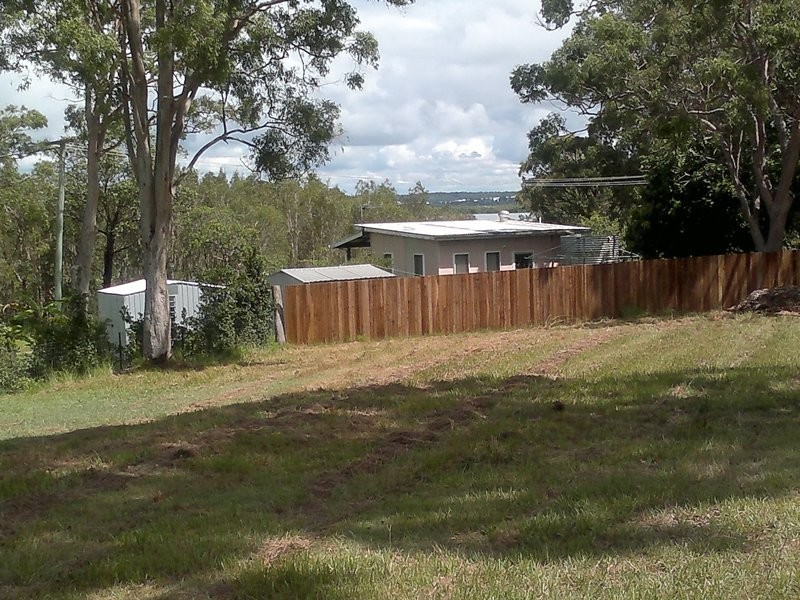 17 Alexander Street, Macleay Island QLD 4184