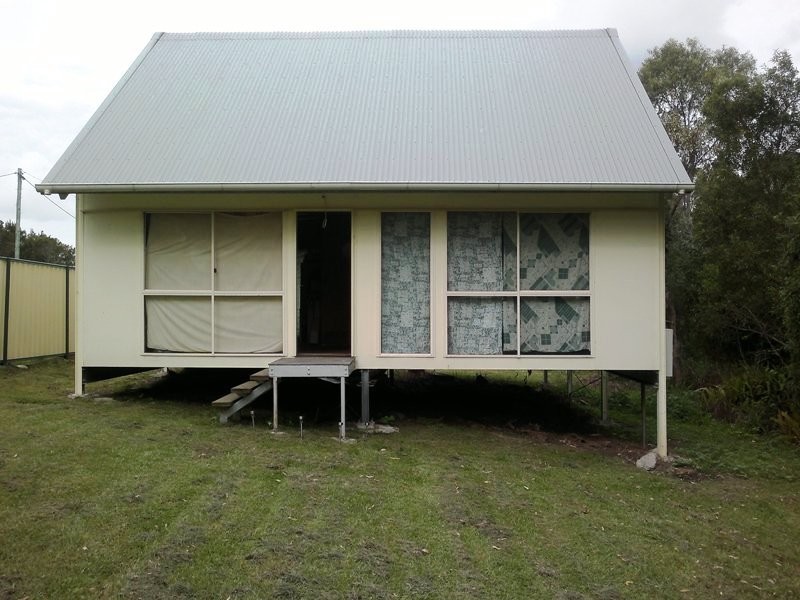 6 Camena Street, Macleay Island QLD 4184