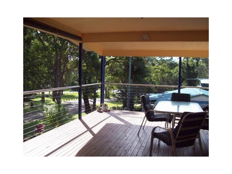 14 Whiting Street, Macleay Island QLD 4184
