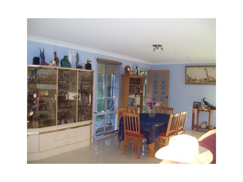 14 Whiting Street, Macleay Island QLD 4184