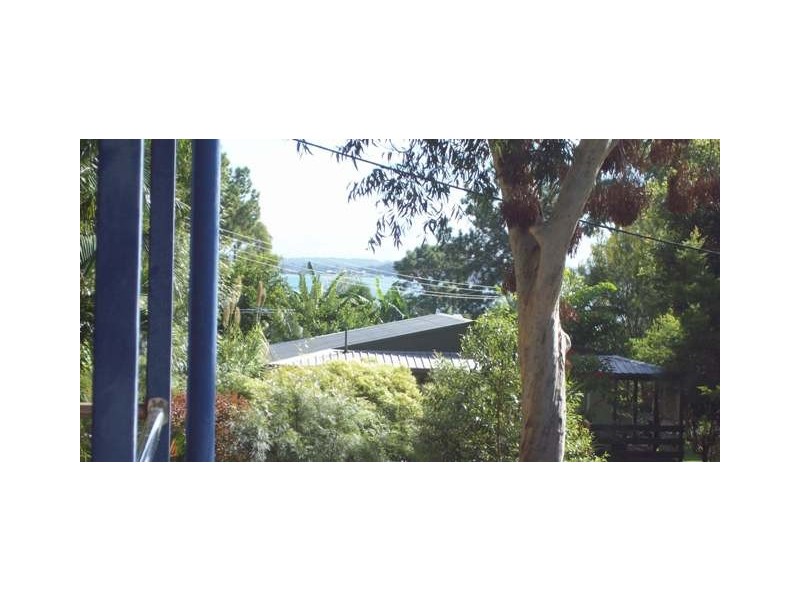 14 Whiting Street, Macleay Island QLD 4184