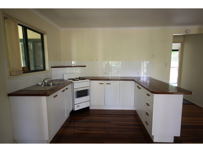 13 Derwent Street, Macleay Island QLD 4184
