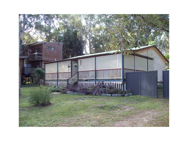 13 Derwent Street, Macleay Island QLD 4184