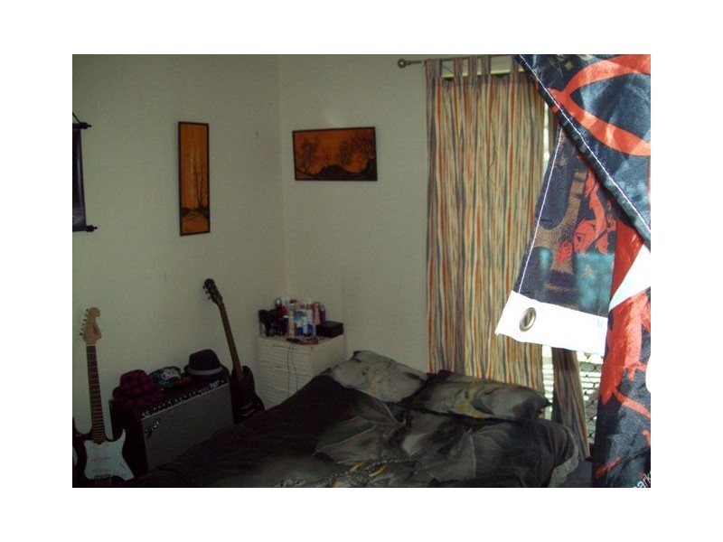 13 Derwent Street, Macleay Island QLD 4184