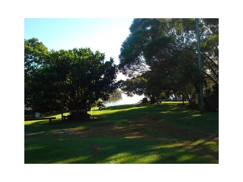 7 Wobur Street, Lamb Island QLD 4184