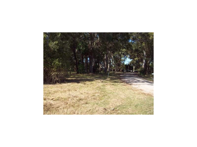 4 BETTY STREET, Macleay Island QLD 4184