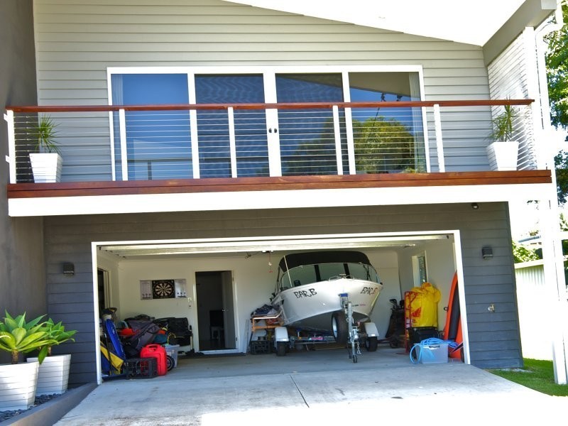 15 KIM CRESCENT, Macleay Island QLD 4184