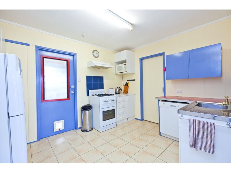 23 Oomool Street, Macleay Island QLD 4184