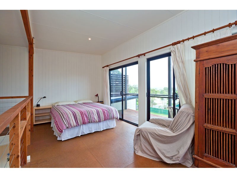 23 Oomool Street, Macleay Island QLD 4184