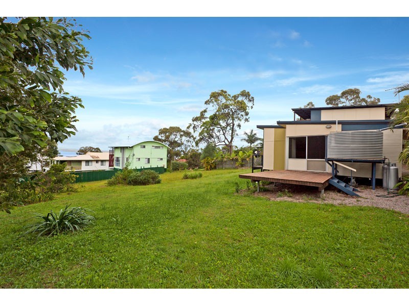 23 Oomool Street, Macleay Island QLD 4184