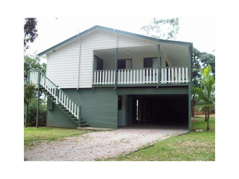 8 Pandora Court, Macleay Island QLD 4184