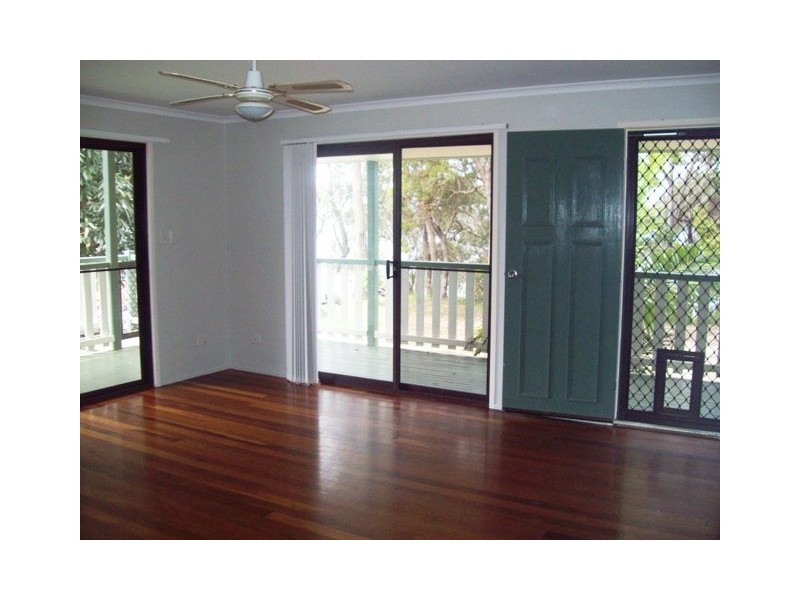 8 Pandora Court, Macleay Island QLD 4184