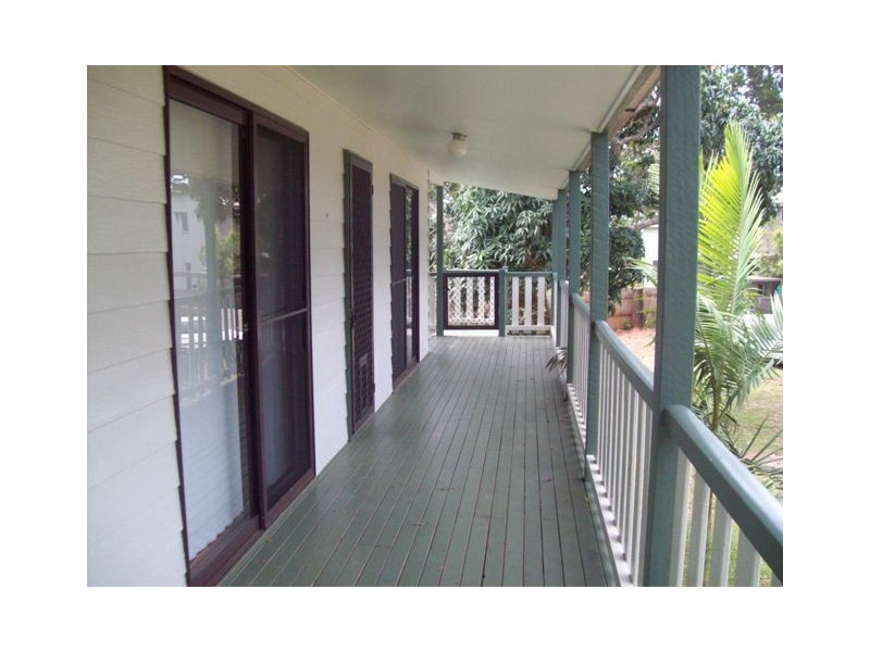 8 Pandora Court, Macleay Island QLD 4184