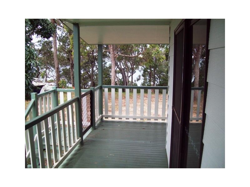 8 Pandora Court, Macleay Island QLD 4184