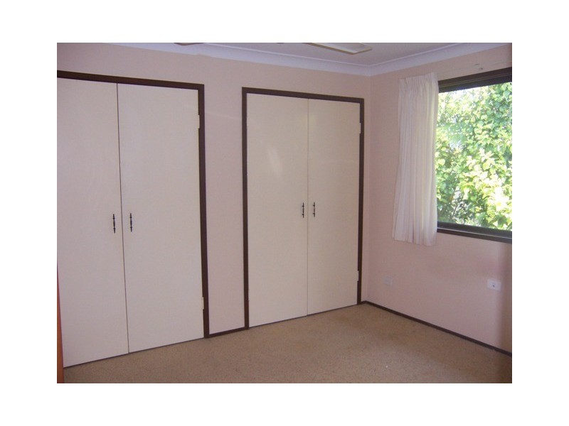 4 Koonwarra Parade, Macleay Island QLD 4184