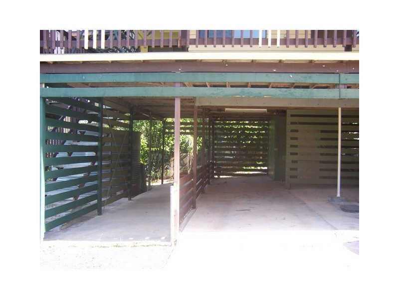 4 Koonwarra Parade, Macleay Island QLD 4184