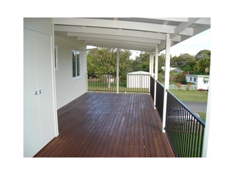1 Squire Street, Macleay Island QLD 4184