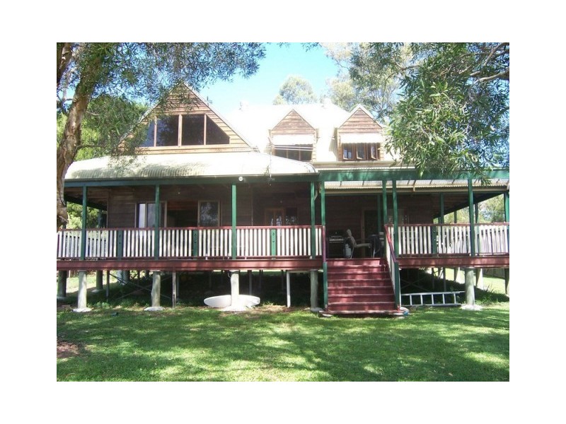 21 Coondooroopa Drive, Macleay Island QLD 4184