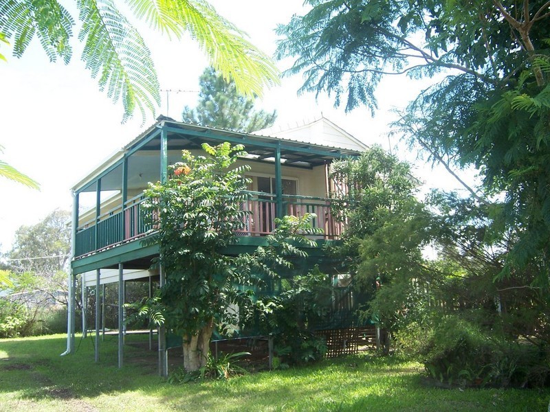 68 Scotts Road, Macleay Island QLD 4184