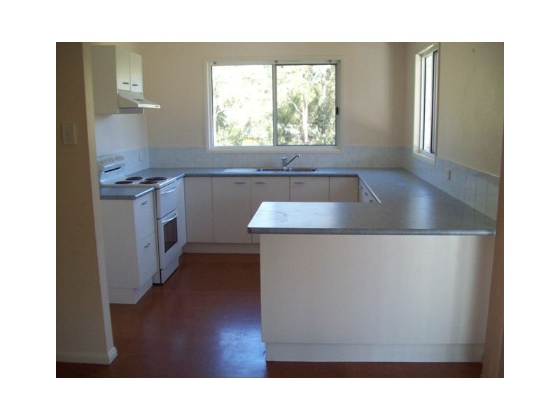 13 Benowa Street, Macleay Island QLD 4184