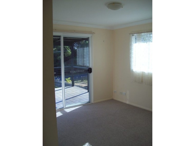 13 Benowa Street, Macleay Island QLD 4184