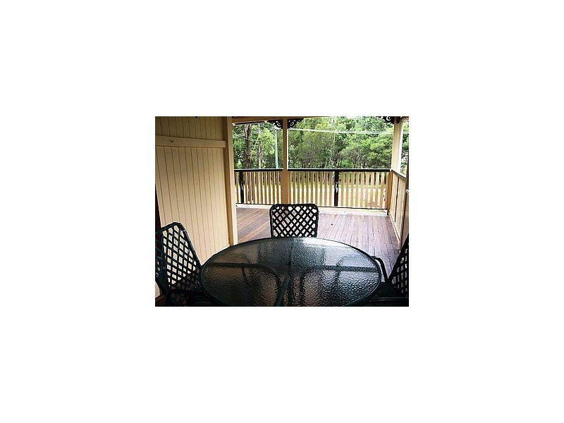 17 Pecan Street, Macleay Island QLD 4184
