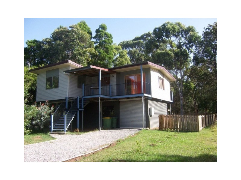 185 High Central Road, Macleay Island QLD 4184