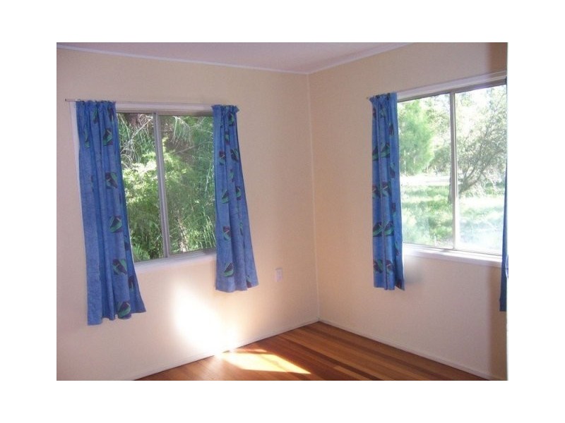 185 High Central Road, Macleay Island QLD 4184