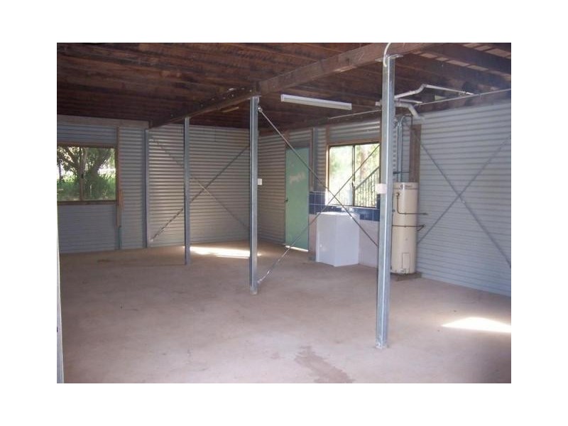 185 High Central Road, Macleay Island QLD 4184