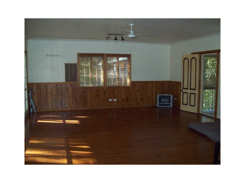 66 Charles Terrace, Macleay Island QLD 4184