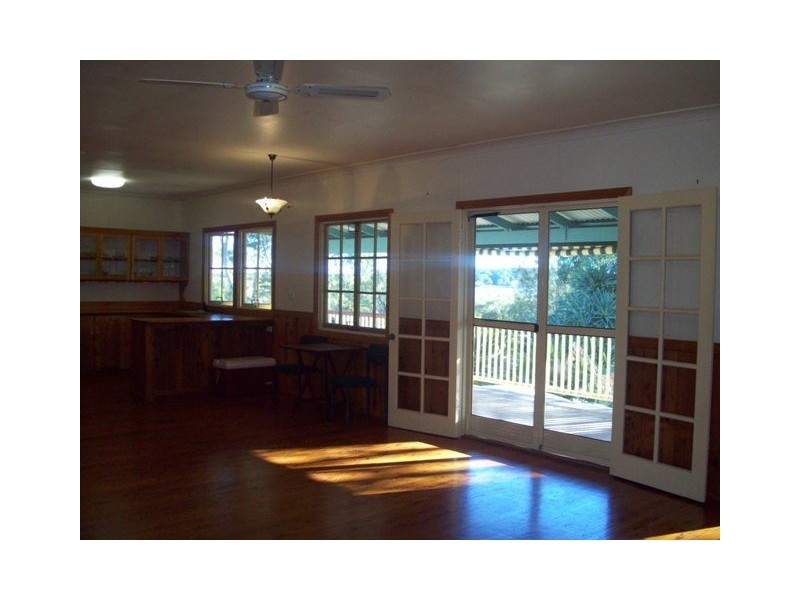66 Charles Terrace, Macleay Island QLD 4184