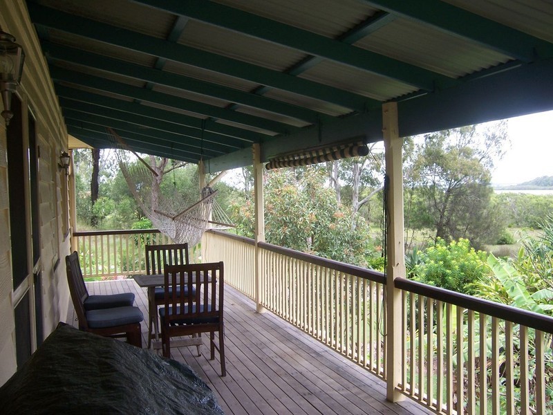 66 Charles Terrace, Macleay Island QLD 4184