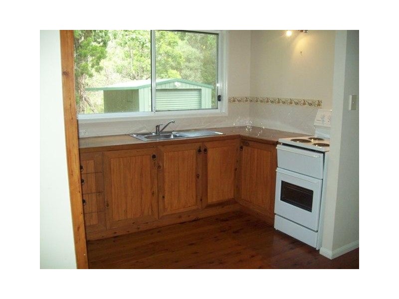 28 Karrawarra Street, Macleay Island QLD 4184