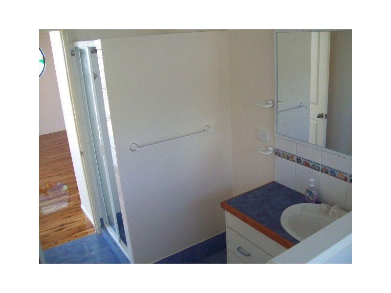 26 Kim Crescent, Macleay Island QLD 4184
