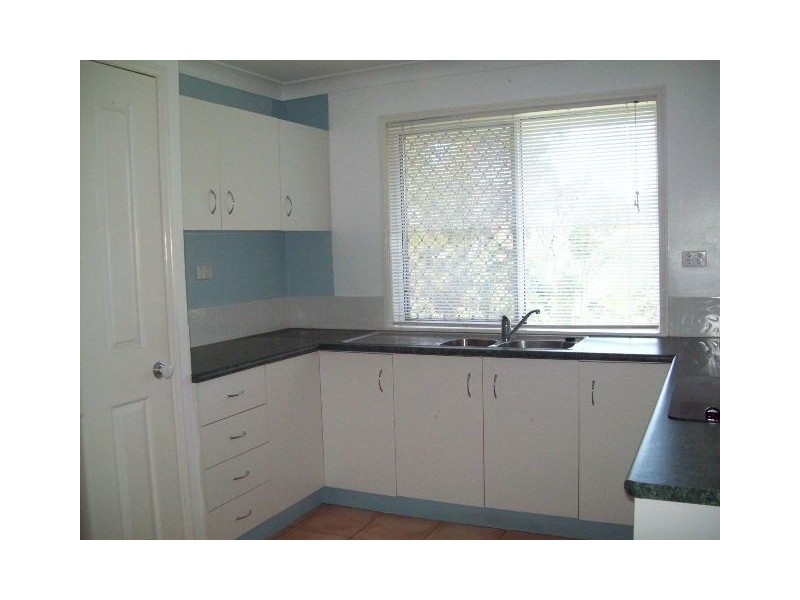 16 Calm Waters Crescent, Macleay Island QLD 4184