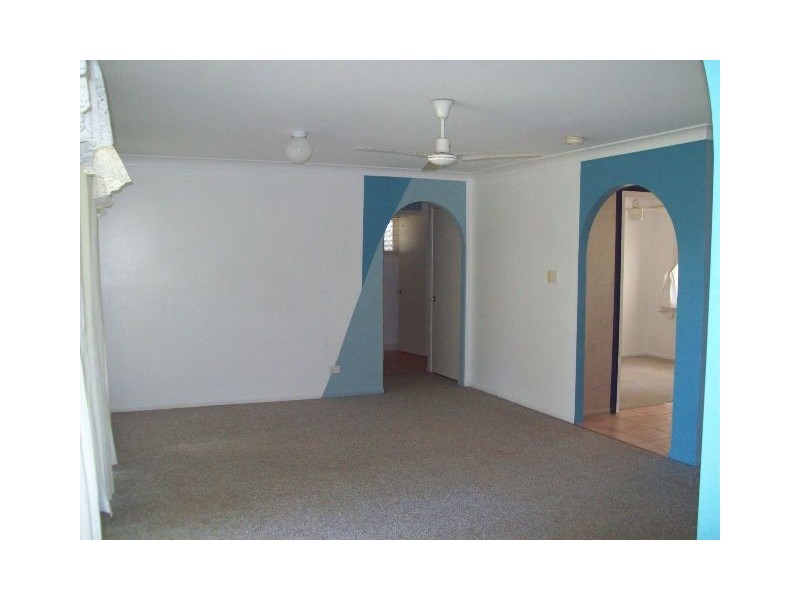 16 Calm Waters Crescent, Macleay Island QLD 4184