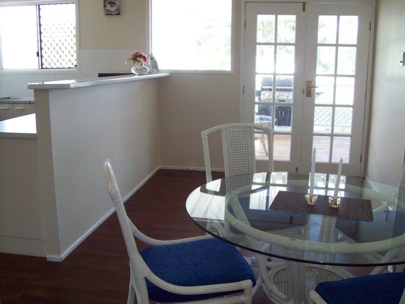 13 Tina Avenue, Lamb Island QLD 4184