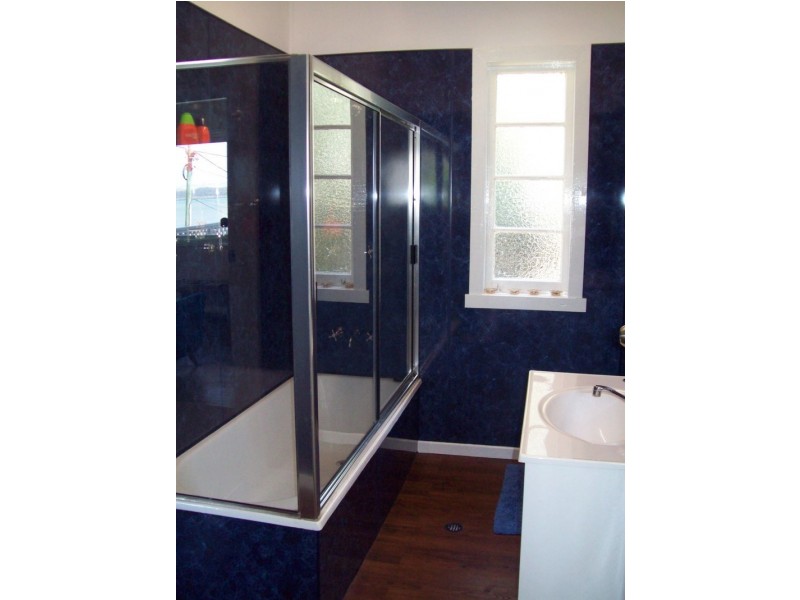 13 Tina Avenue, Lamb Island QLD 4184