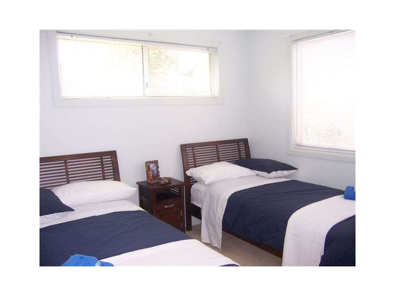 3 Coorong, Macleay Island QLD 4184