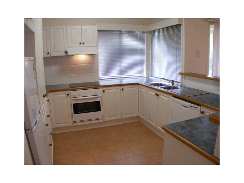 3 Coorong, Macleay Island QLD 4184