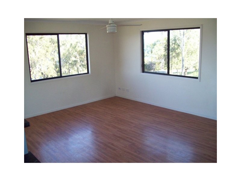 7 Koonwarra Parade, Macleay Island QLD 4184