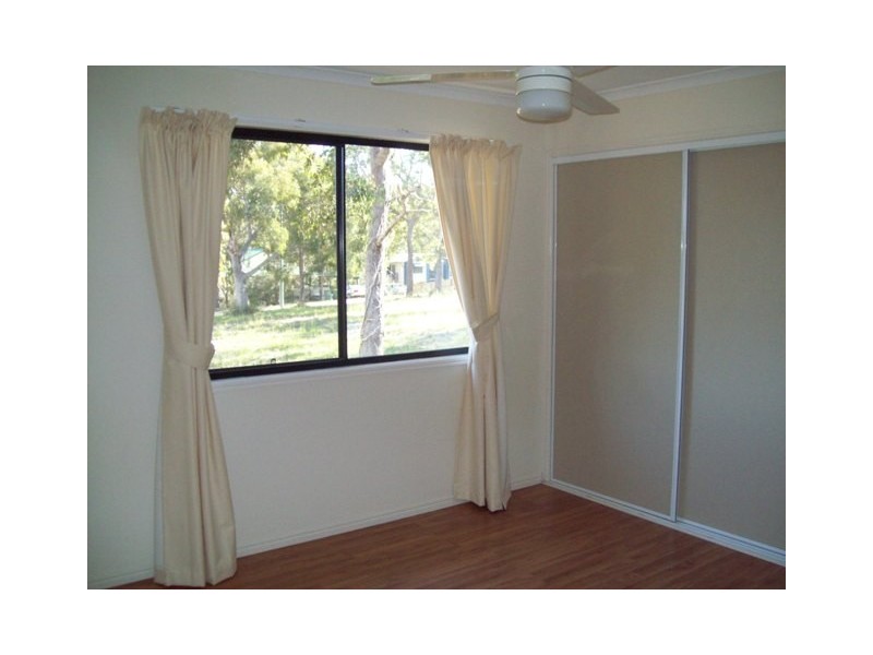 7 Koonwarra Parade, Macleay Island QLD 4184
