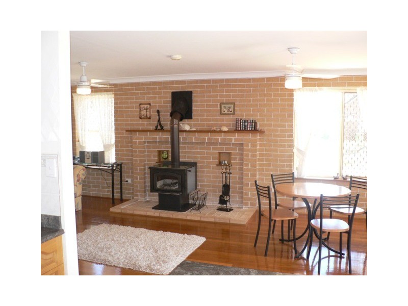 40-42 Timothy Street, Macleay Island QLD 4184